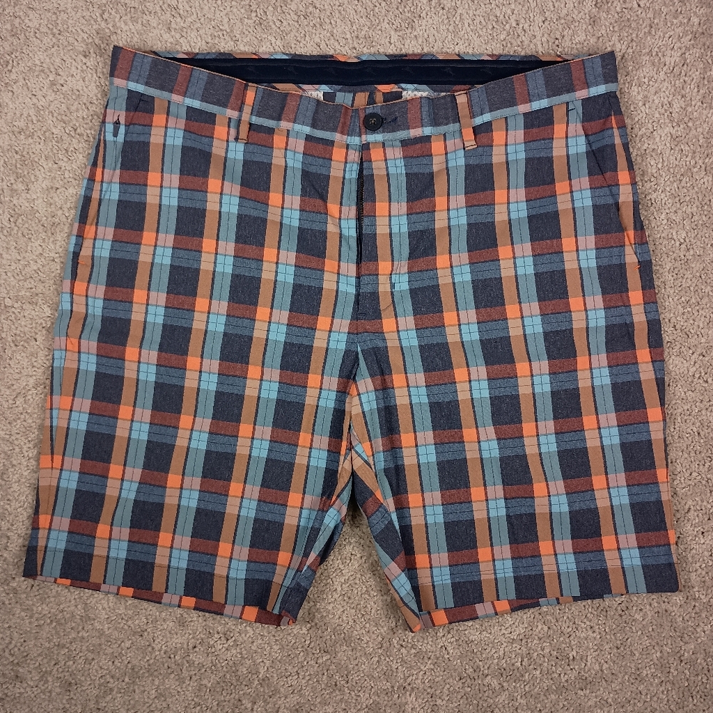 Tommy Bahama Men's Plaid Chino‎ Shorts, Size 40, Cotton, Flat Front, Casual Golf